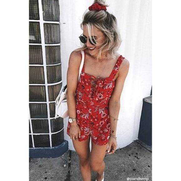 F21 Contemporary Red Floral Lace Up Tank Romper S - Picture 4 of 11